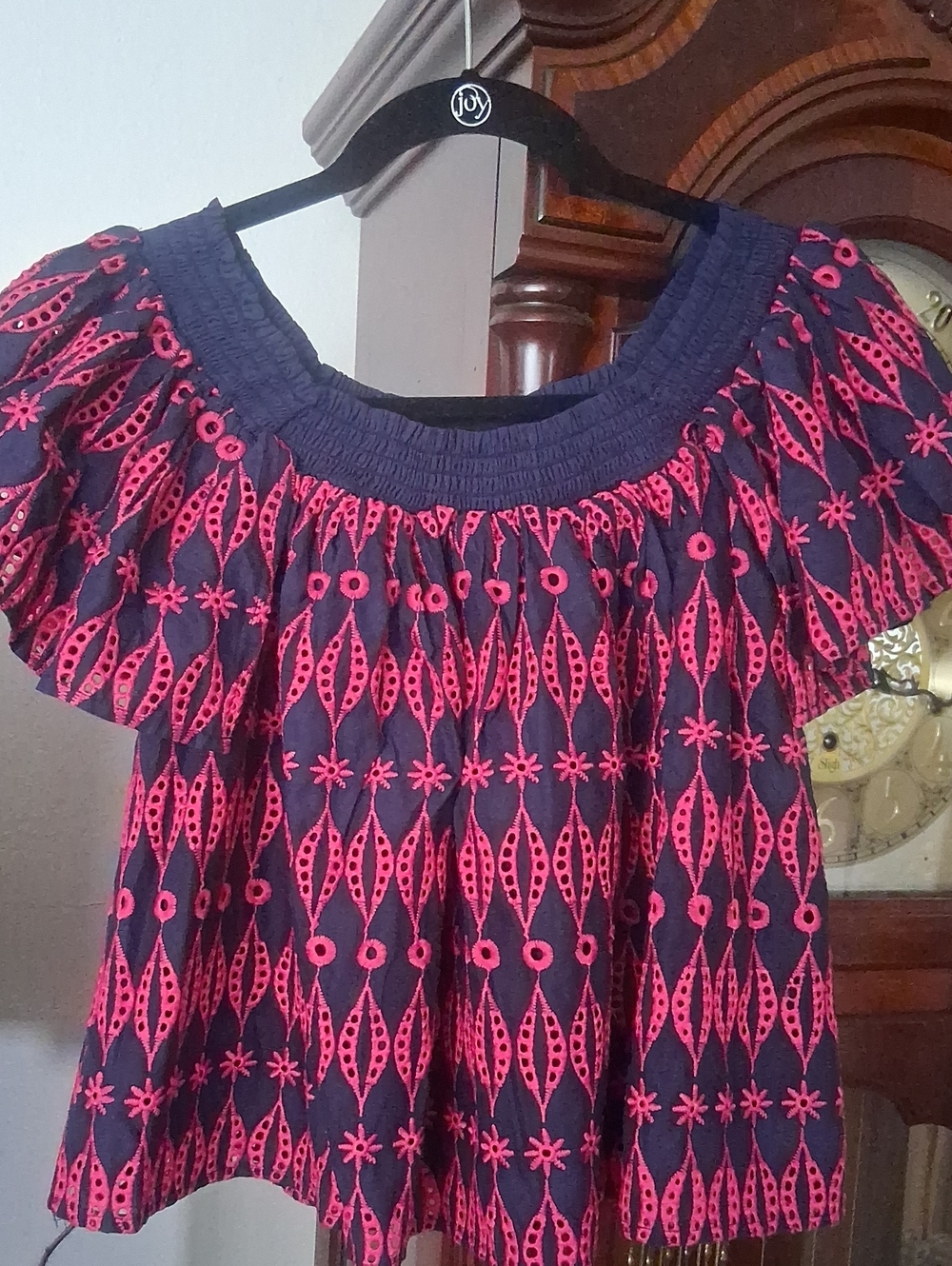 Avara - Off-Shoulder 100% Cotton Eyelet Embroidered Women’s Top in Navy and Pink